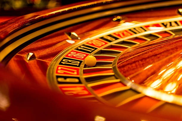 Live dealer studio with multiple camera angles showing table setup